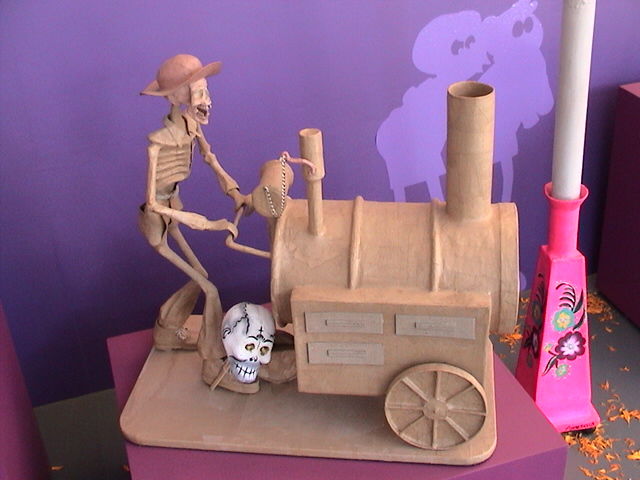 EL CARRITO DE CAMOTES.  Homenaje a Gabriel Vargas en el museo de Artes Populares en Coyoacan, Foto de Jose Arturo Delgado Solis.